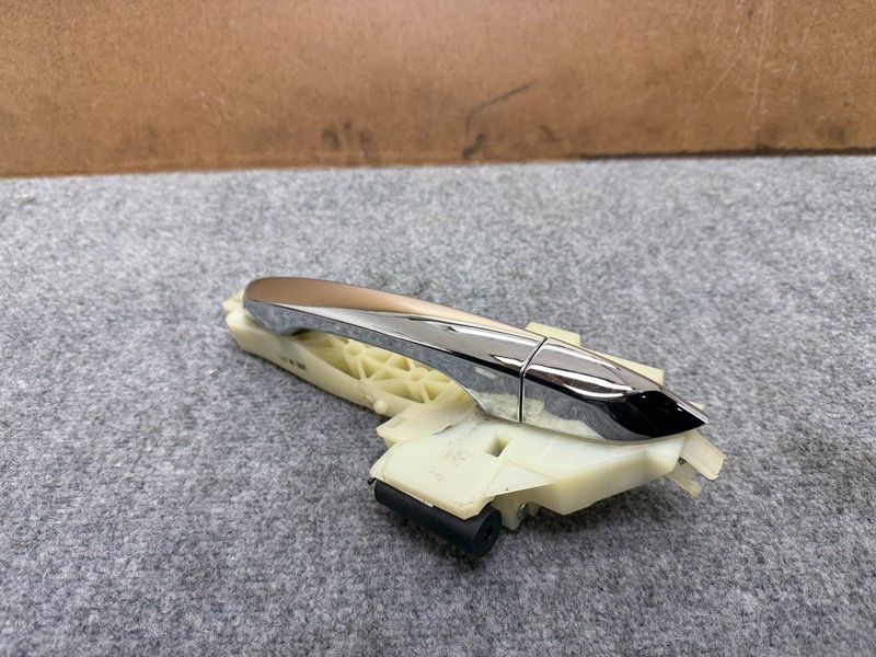 GENESIS G70 2019-2025 OEM REAR LEFT DRIVER DOOR HANDLE ASSEMBLY (CHROME)