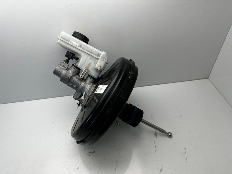 2018-2023 VW ATLAS POWER BRAKE BOOSTER MASTER CYLINDER W/ RESERVOIR OEM