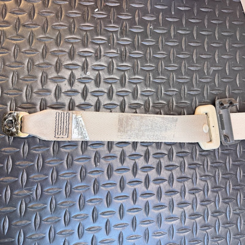 Rear Right Seat Belt Beige 2001-2006 Lexus LS430 OEM 7336050180 73360-50180