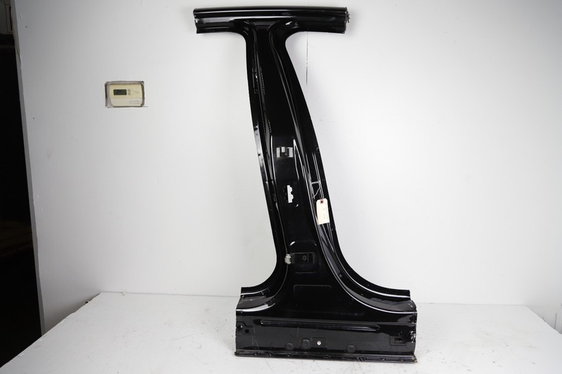 2017-2020 BMW 540 530 G30 RIGHT PASSENGER SIDE CENTER B PILLAR CUT BLACK OEM