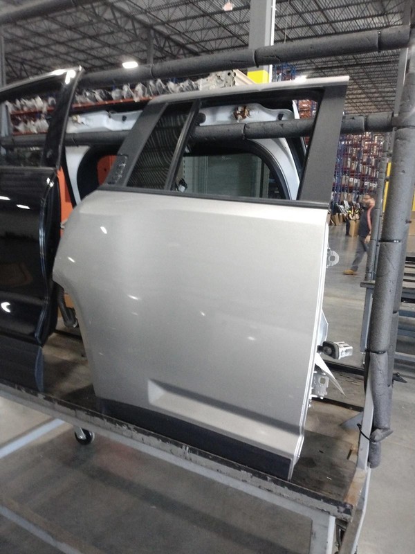 2016 Jeep Compass Rear Right Door Silver Good Condition 79564 NJ25-21387-526954