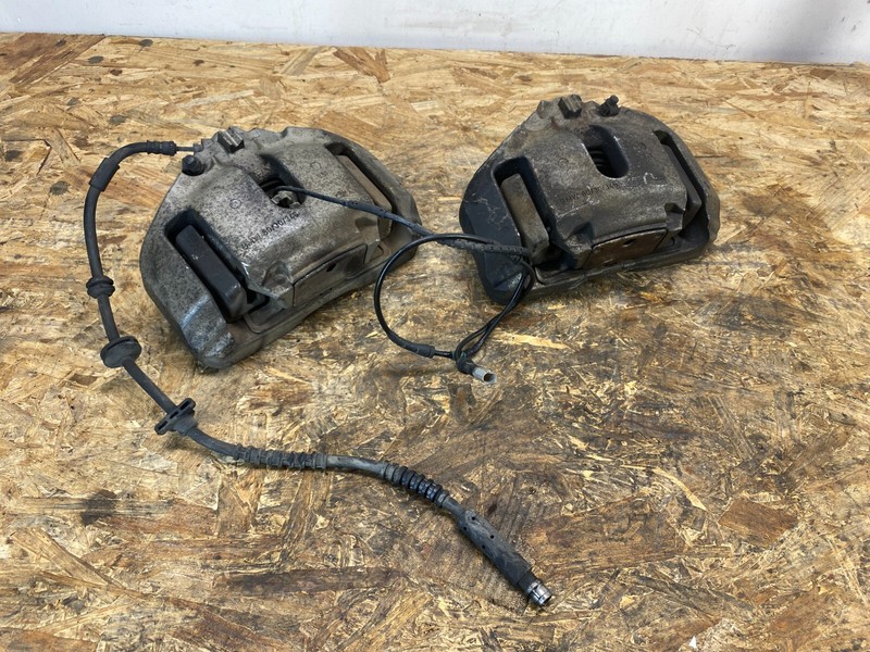 11-18 BMW F06 F10 F12 535 640 Front Left & Right Brake Caliper Housing Set OEM✅