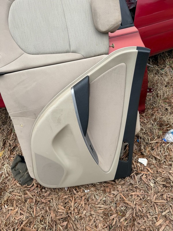2012-2017 HYUNDAI ACCENT OEM TAN BEIGE LH DRIVER SIDE REAR DOOR PANEL CARD