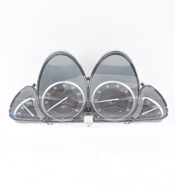 03-08 Mercedes R230 SL500 SL550 SL600 Instrument Cluster Speedometer FOR PARTS