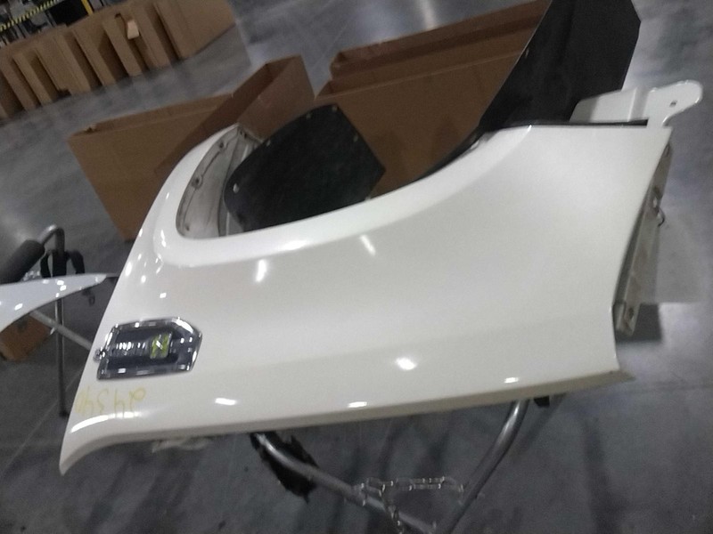 2009 Cadillac Escalade Left Fender White OEM Used 75669 4DR SUV 160K Miles