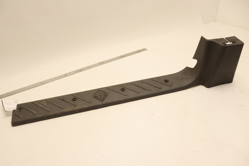 2017-2024 INTERNATIONAL LT625 RIGHT PASSENGER SIDE DOOR SILL SCUFF PLATE OEM