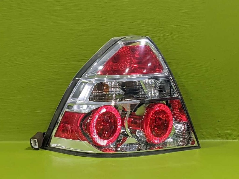 09 10 11 AVEO SDN DRIVER LEFT TAILLIGHT LAMPCLEAR LENSOEM 3799-30