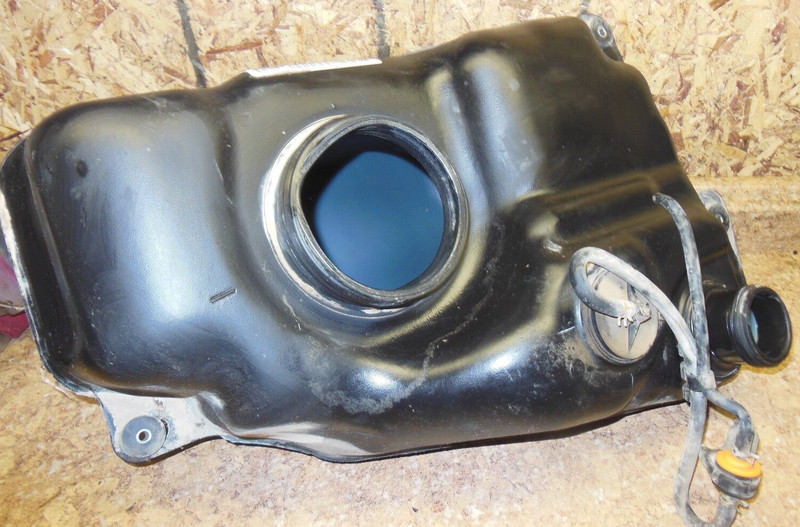 2009 Suzuki King Quad Kingquad 500 AXI ATV Fuel Gas Tank Petrol Container 09