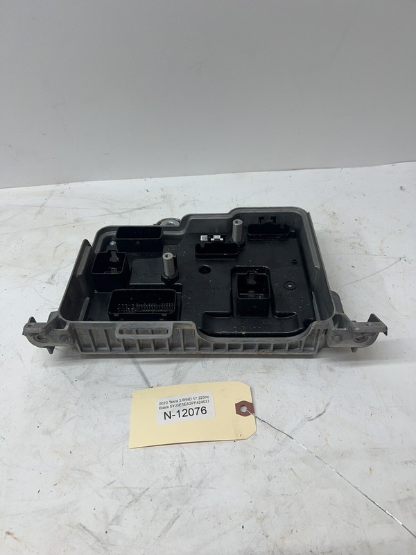 20-23 Tesla 3 Vehicle Control Module Front Body Controller 1583991-01-C 12076 U2