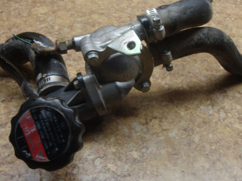 2005 Honda Shadow VT750 VT 750 Spirit Engine Cooling Thermostat Housing Fill Cap