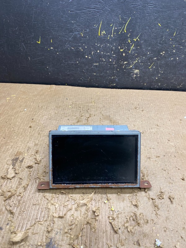 2004 2005 Nissan Armada QX56 Radio Audio Navigation Screen Display AA4430 DG