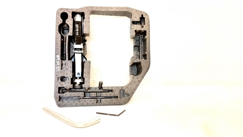 08-17 AUDI B8 A4 8T A5 S5 FOAM HOLDER TOOL KIT JACK EMERGENCY TRUNK KIT OEM 0909