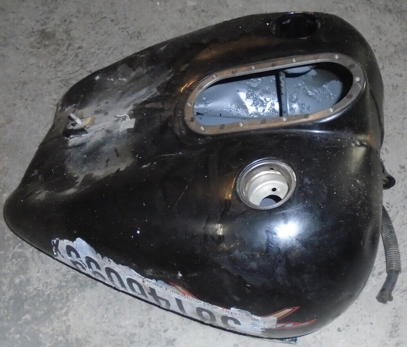 2004 Harley Davidson FLHR1 Road King Fuel Gas Tank Container Petrol Reservoir 04