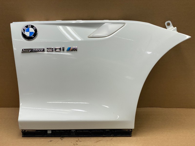 2009-2016 BMW Z4 FRONT RIGHT PASSENGER SIDE FENDER PANEL OEM LOT758