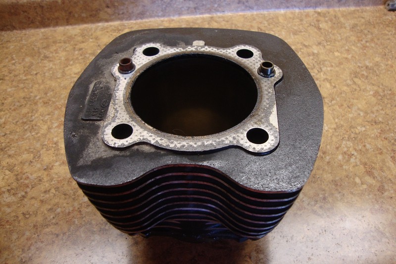 2001 Harley Davidson Electra Glide FLHTCI Cylinder Barrel Jug Engine Top Front