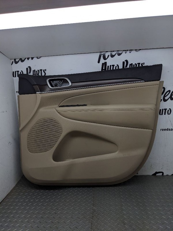 11-22 Grand Cherokee Beige Tan Front Passenger Right RH Door Trim Panel1168518