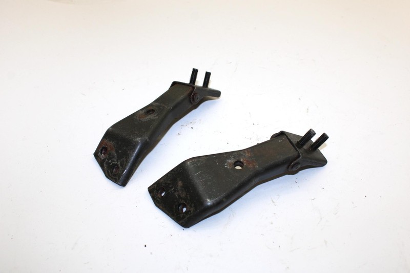 1993 Yamaha Exciter Ii Oem Hood Hinge Pair 88R-77140-01-00 Q5678
