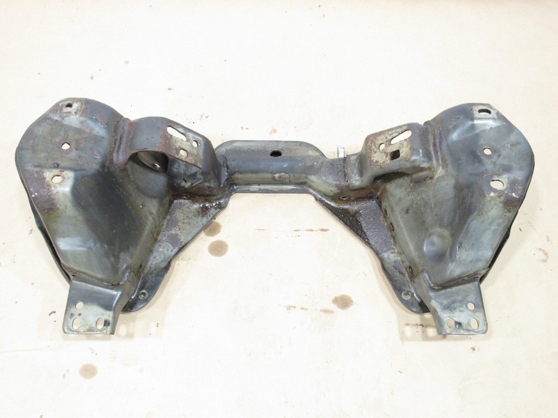Ford Mustang GT 2004 4.6L Front Suspension Crossmember Subframe 99-04 ;:O