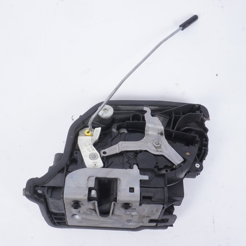 2015 - 2019 MINI COOPER COUNTRYMAN DOOR LOCK REAR RIGHT 182838-10 OEM