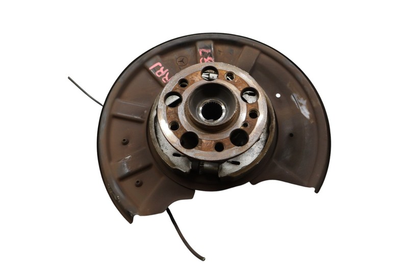 12-18 Mercedes W218 CLS550 CLS63 Rear Right Side Spindle Knuckle Hub Oem