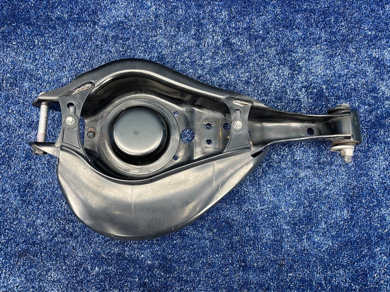 2013-2015 LEXUS RX350 AWD REAR SUSPENSION RIGHT LOWER SPRING CONTROL ARM OEM