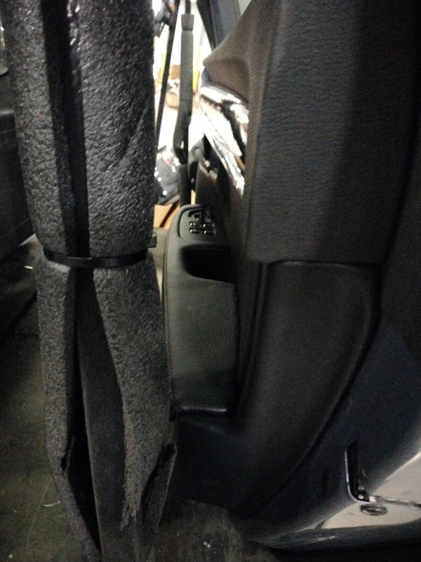 2018 VOLVO S90 Rear Right Door Blue OEM 668259 97K Miles - No Warranty