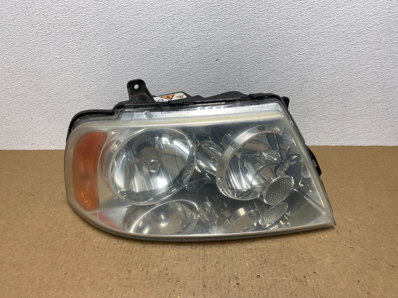 Xenon 2003-2006 Lincoln Navigator Right Passenger Side Headlight OEM AC1307 DW