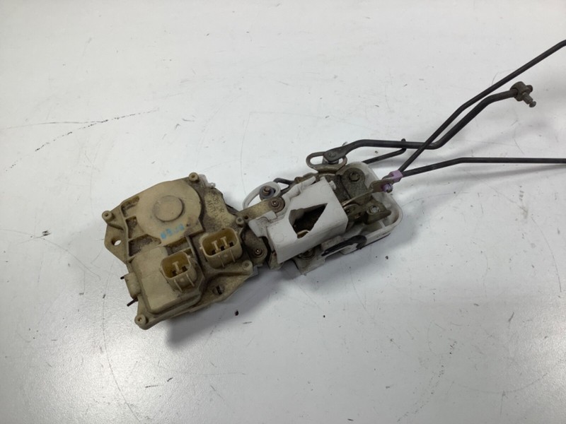 99 Honda Odyssey RIGHT FRONT Door Latch Lock Assy. 72110-S0X-A01 OEM