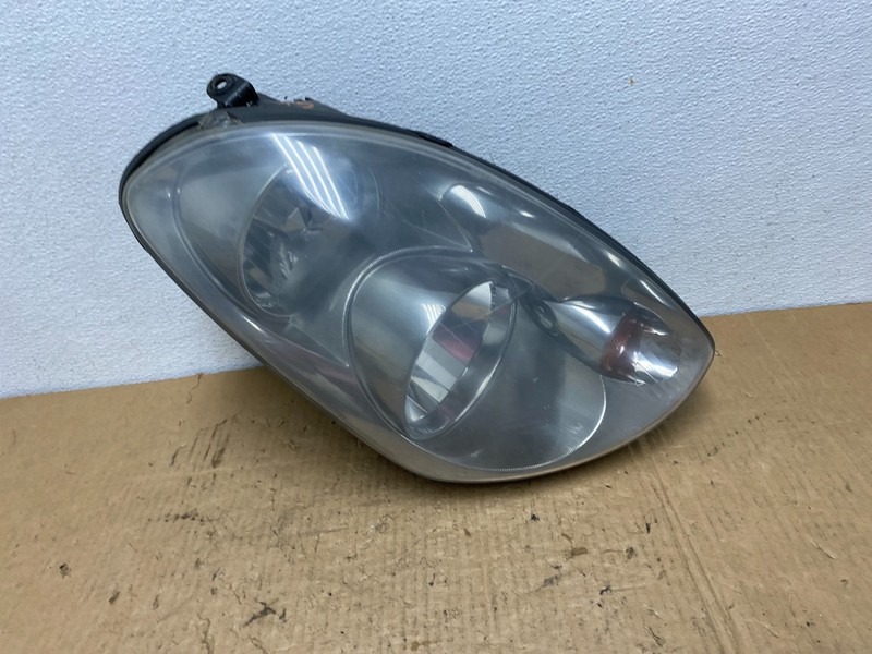 2003 to 2004 Infiniti G35 Right Passenger Side Halogen Headlight Oem AC8154 DW