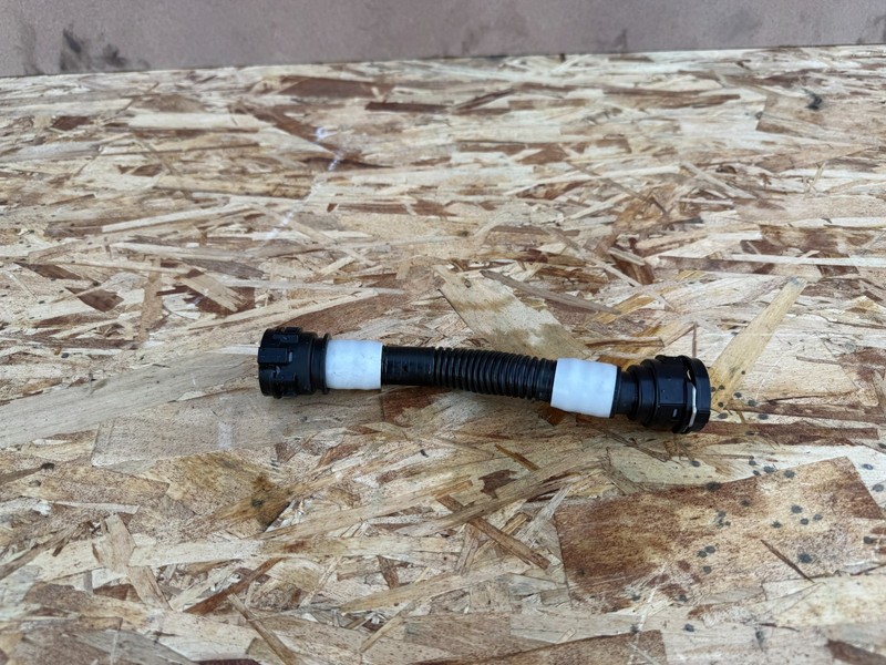 RIVIAN R1S R1T 2022-2026 OEM COOLANT HOSE PIPE TUBE PT00061705