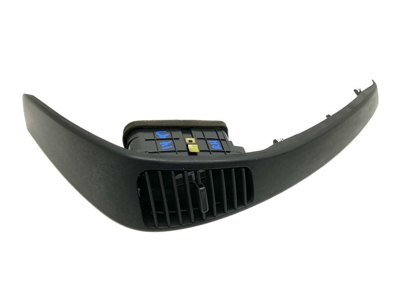 Right Passenger Dash Trim With Air Vent Grille Fits 2003-2006 Kia Sorento 87889