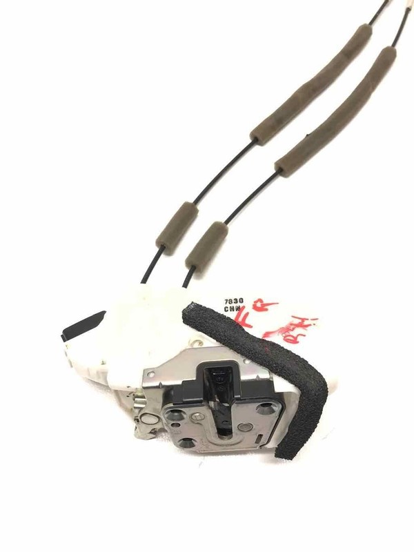 2017 Rogue RH Passenger Side Front Door Latch Oem# 805006MA0A