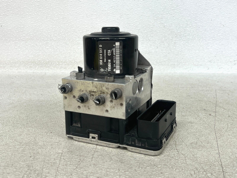 ⭐2015-2018 PORSCHE MACAN S ANTI-LOCK BRAKE ABS PUMP CONTROL MODULE OEM LOT2575
