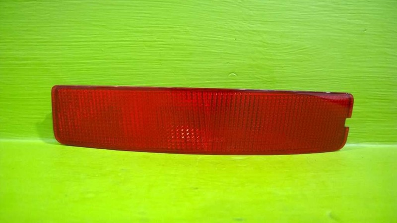 06 XC90 PASSENGER RIGHT REAR BUMPER SIDE MARKER OEM 3608-40