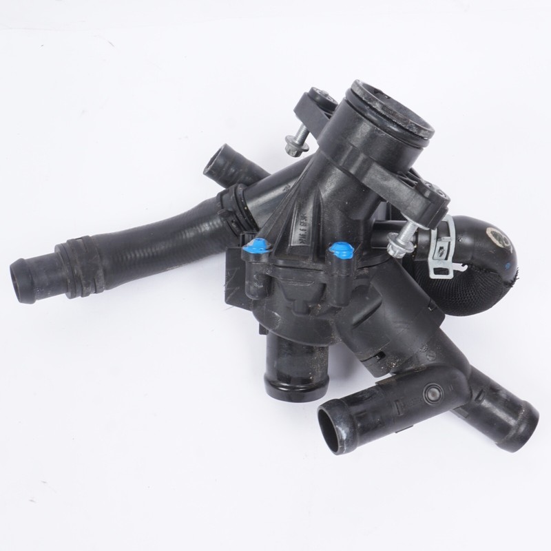 2015 - 2020 MERCEDES GLA250 (X156) 2.0L TURBO ENGINE THERMOSTAT HOUSING