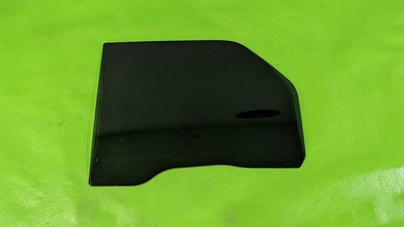 01-05 AZTEK DRIVER LEFT REAR WINDOW DOOR GLASS OEM 4566-17