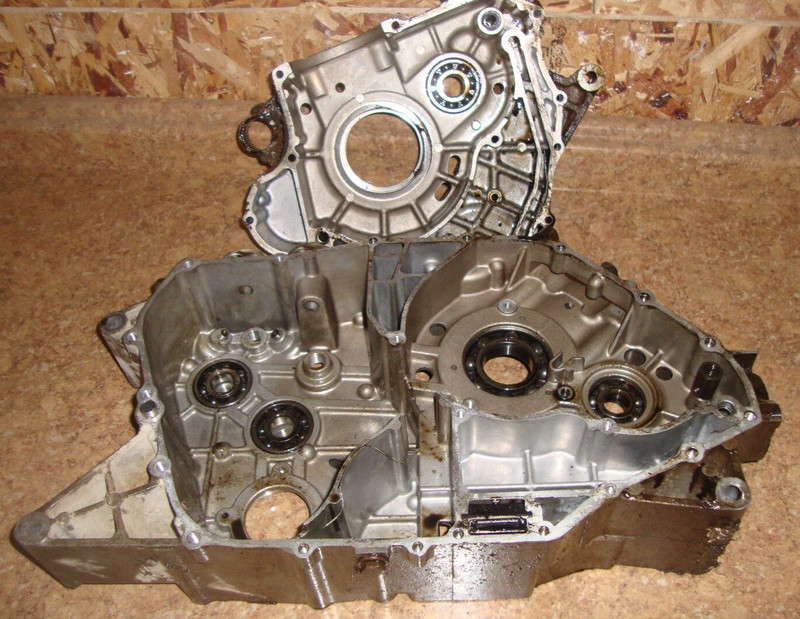 1998 Kawasaki Prairie KVF 400 KVF400 ATV Engine Cases Casing Crank Lower End L2