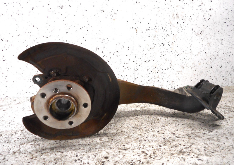 16-20 Mini Cooper Countryman Rear Spindle Knuckle Hub Arm Passenger Right OEM