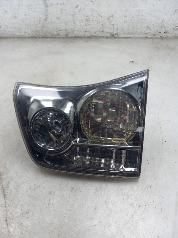 07 08 09 LEXUS RX330 PASSENGER RIGHT TAIL LIGHT LIFTGATE MOUNTED