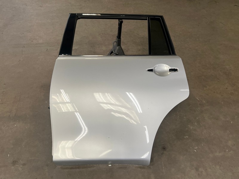 ⭐2011-2017 INFINITI QX80 REAR LEFT DRIVE SIDE DOOR PANEL COVER SHELL OEM LOT2661