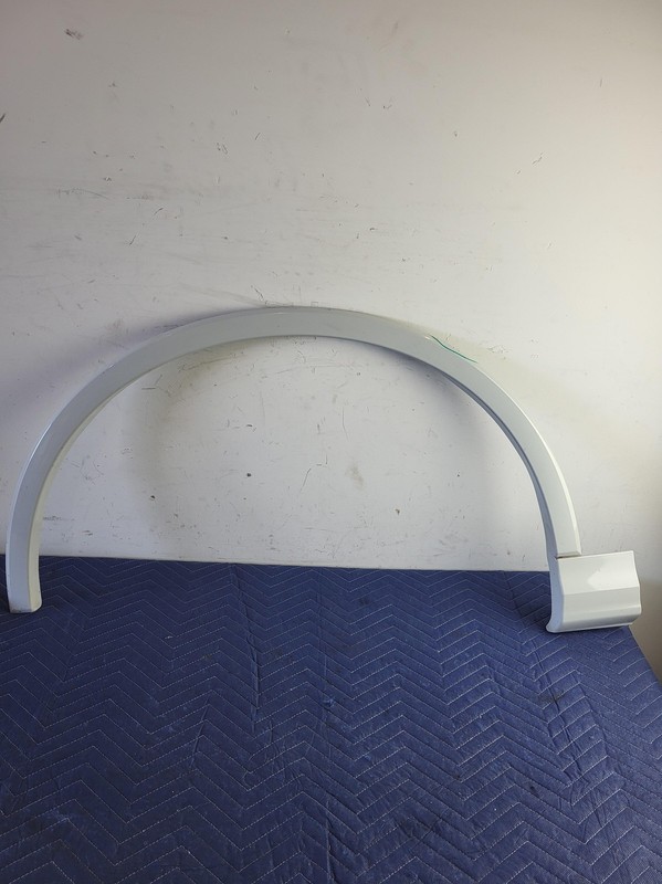 Used Oem Audi Left Driver Front Fender Arch Flare Molding for 2020-2025 SQ7