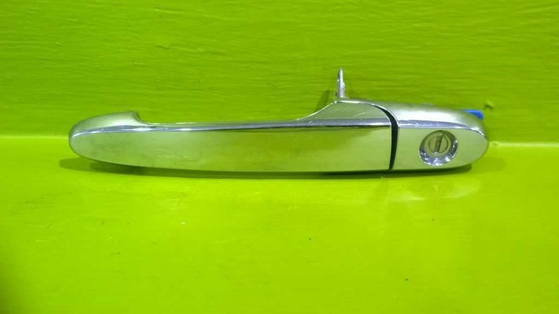 06-11 LUCERNE DRIVER LEFT FRONT EXTERIOR DOOR HANDLE OEM 3875-26