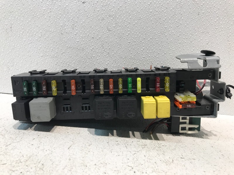 03-11 Mercedes W219 CLS500 Rear SAM Trunk Control Fuse Box 2115455101 OEM
