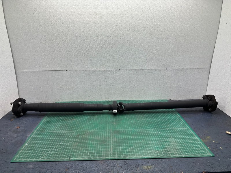 17-23 BMW 540i G30 DRIVESHAFT PROPELLER DRIVE SHAFT OEM