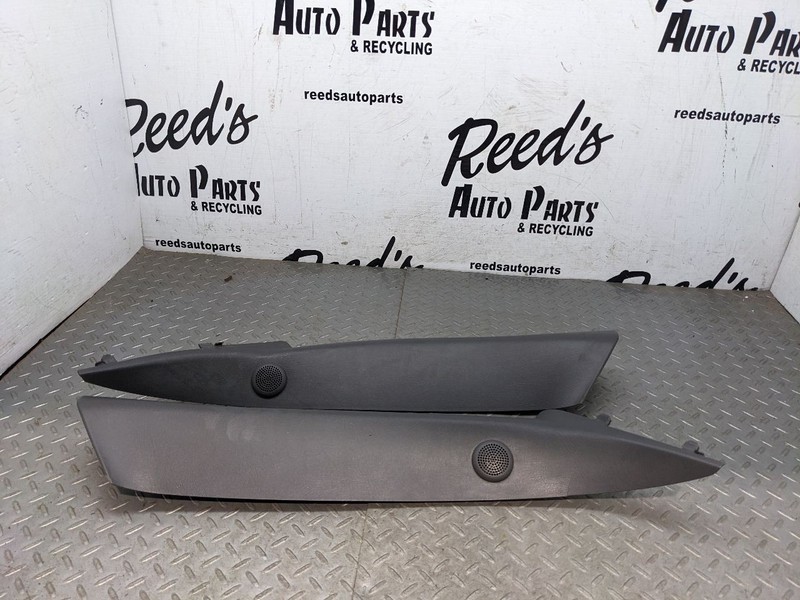 2004 2005 Chevy Tahoe Suburban A Pillar Column Trim Panel Speaker Tweeter RH LH