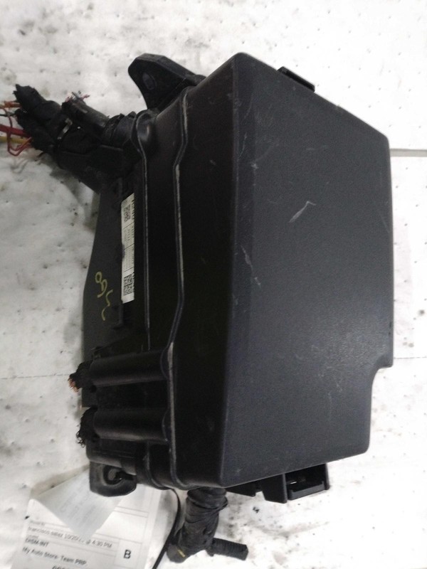 2021 Hyundai Kona Fuse Box Grey 1561329 Used 127K Miles OEM Parts