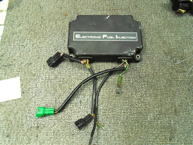 FUEL INJECTION UNIT 33920-87D30 SUZUKI MARINE DT 150hp OUTBOARD Motor DT150