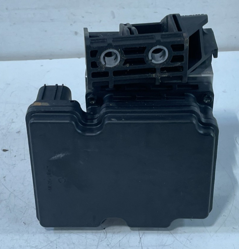 2023-2025 HYUNDAI PALISADE ABS ANTI LOCK BRAKE PUMP CONTROL MODULE # 104094