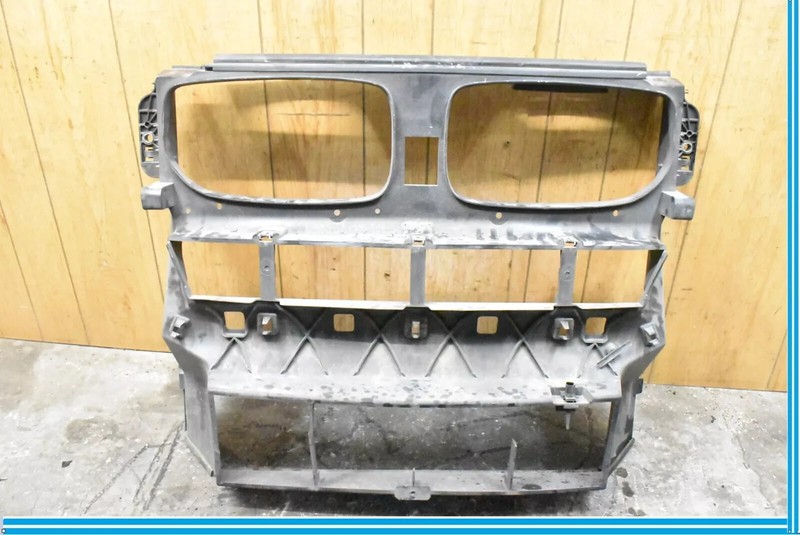 07-10 BMW E70 X5 Front Radiator Air Duct Shroud Support Bracket 7177878 OEM