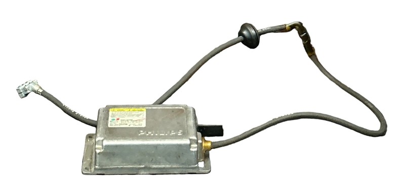 2003 - 2006 Cadillac Escalade Philips Headlight Ballast Xenon Module OEM